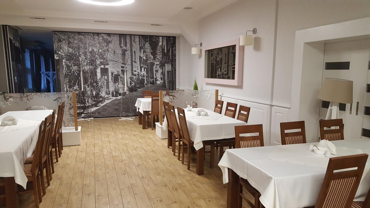 Zielony Dworek Kraśnik Exterior foto